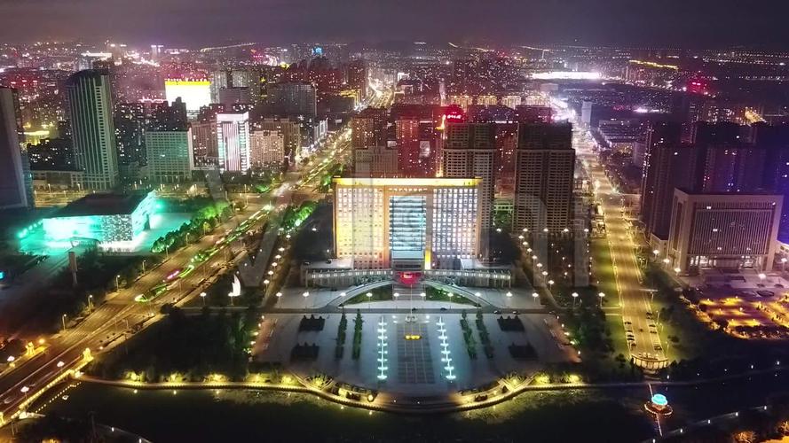 鲅鱼圈航拍夜景区政府公安局_1920x1080_高清视频素材下载(编号