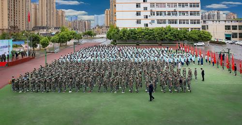 2019年白塔中学下中坝校区素质拓展训练掠影