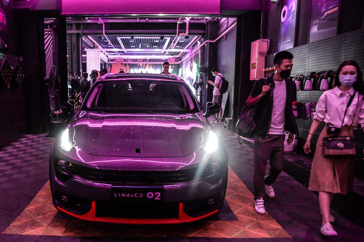 疫情过后 午夜与领克02在帝都享受躁动夜生活