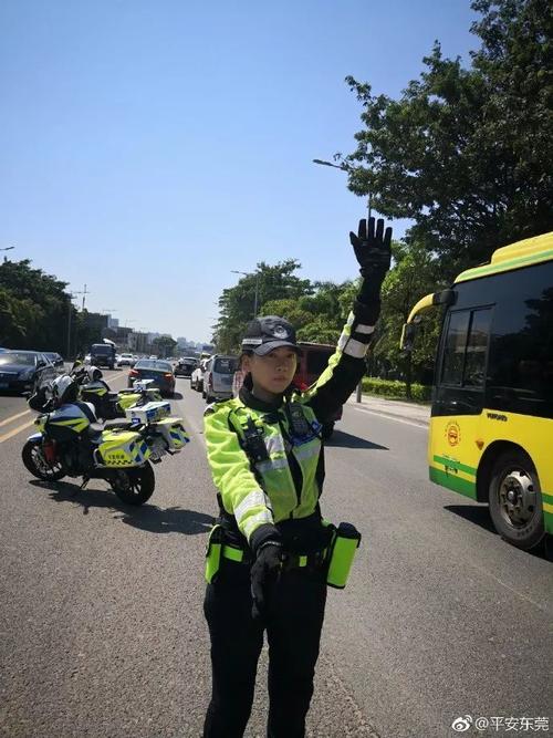 近距离接触圈粉无数的东莞女铁骑 她们说出了自己的"小秘密"