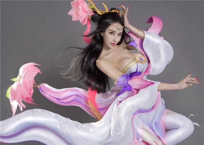 厉害:《767卡盟》 王者荣耀貂蝉cos 高贵华丽的貂蝉cos出来是啥样?