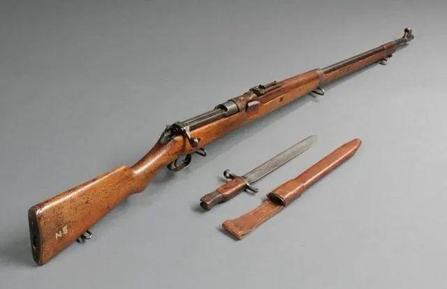 最胖的自动步枪一战加拿大霍特自动步枪非专业设计师打造