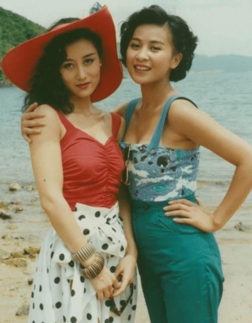 差点成为赌王"五太",李连杰为她抛弃妻女,利智究竟有