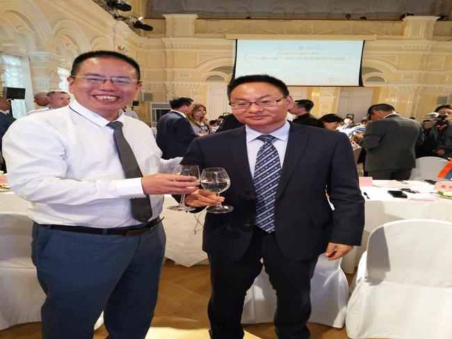 丽福健吕万亮"参加"一带一路"中俄国家品牌合作论坛
