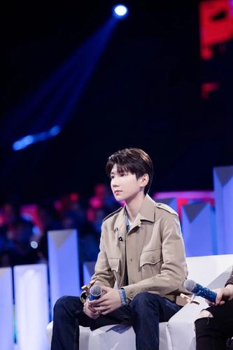 我们的歌王源走心演唱可乐惊艳全场