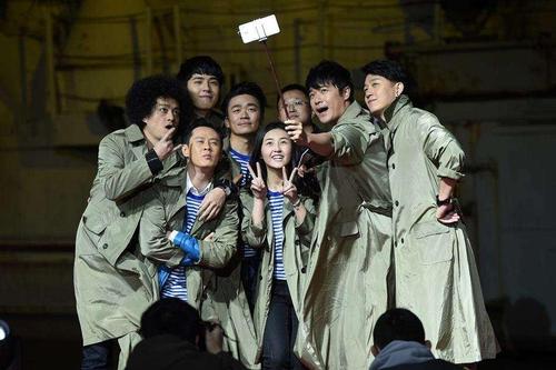 张子枫x刘昊然,两人图都是糊糊的,可以私我换双人图