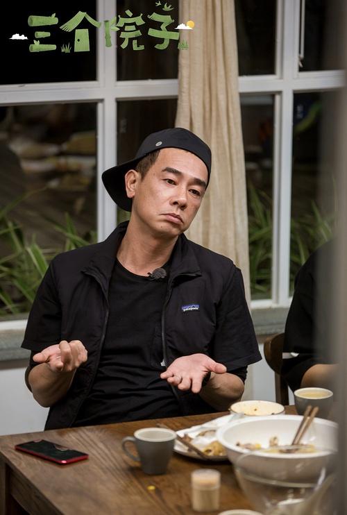 林更新被爆洁癖 应采儿坦白初恋 陈小春大吃醋!