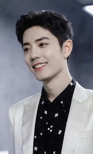 肖战笑容杀图片:战战的笑容能融化世间的一切