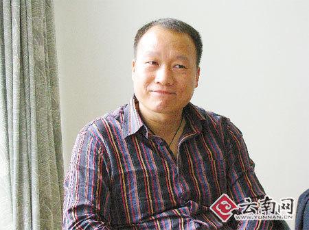 李红伟