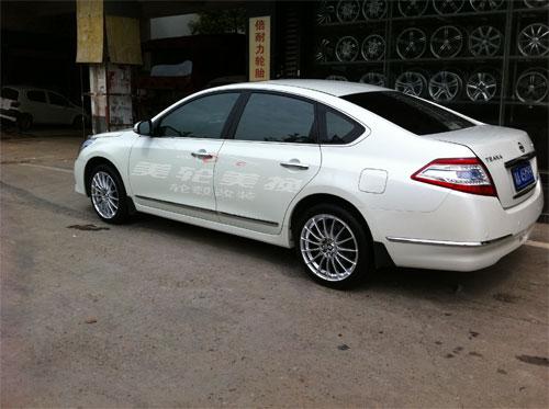 这款天籁原车轮毂轮胎规格为:205/65r16  应客户要求  我们给这款