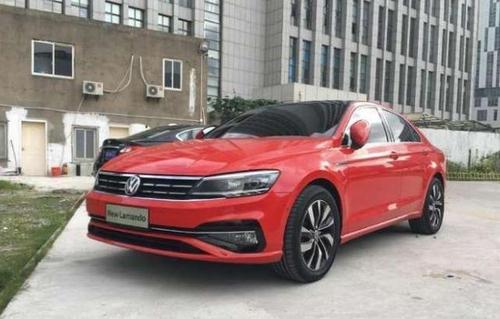 2019款大众凌渡让人惊艳,年轻人第一辆车首选就是他