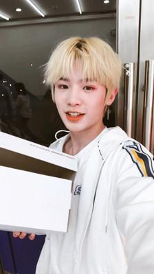 若芽昊海,伴你未来jusatin黄明昊