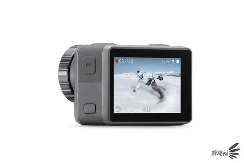 在日常使用过程中,osmo action灵眸可通过搭配不同配件应用于不同的