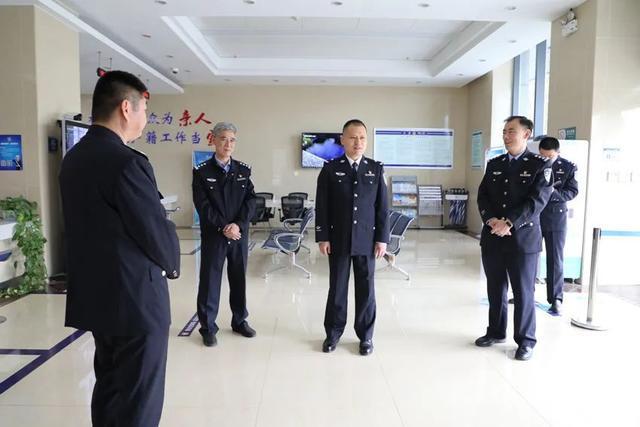 陈剑同志到局直机关警种调研指导工作