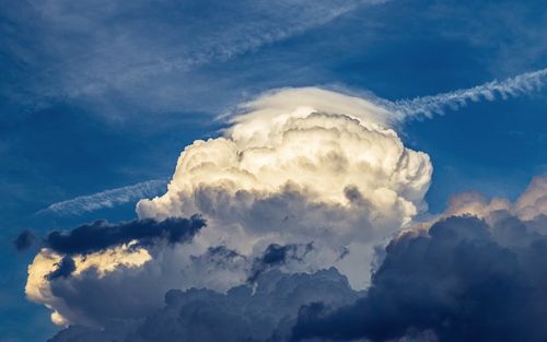 各种形状的云素材图片壁纸