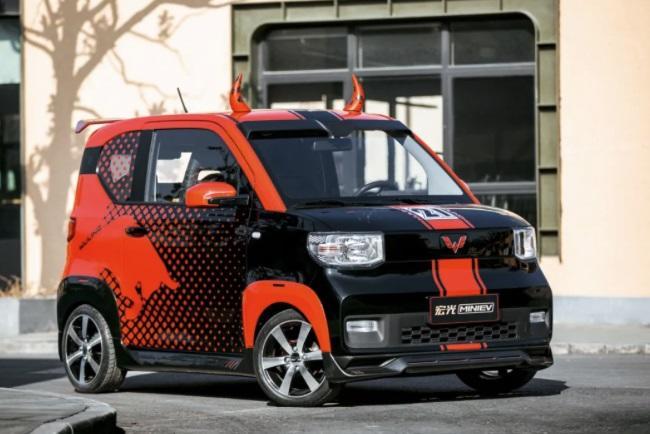 五菱汽车推出宏光miniev牛年纪念款