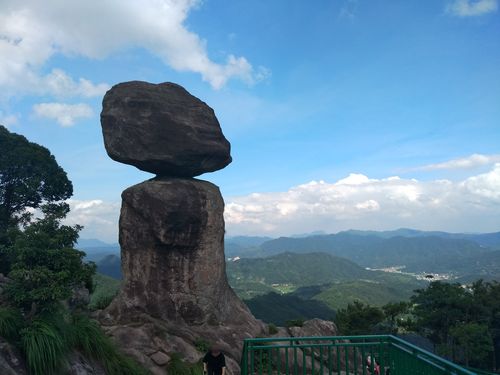 菜溪岩 