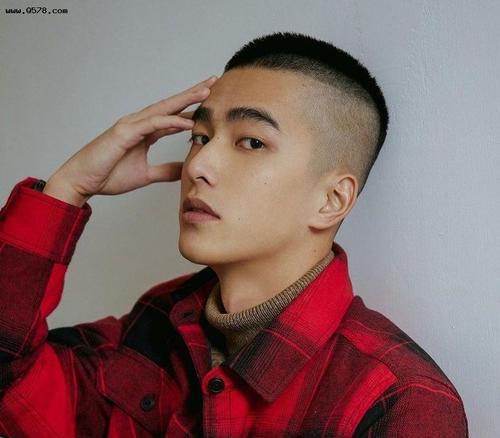 男生不要乱剪发型,2021留这6款潮流造型,让你更显时髦帅气