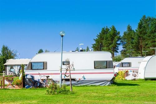 今日推荐藏匿于成都周边的小众露营地,还可以选择房车露营,大部分