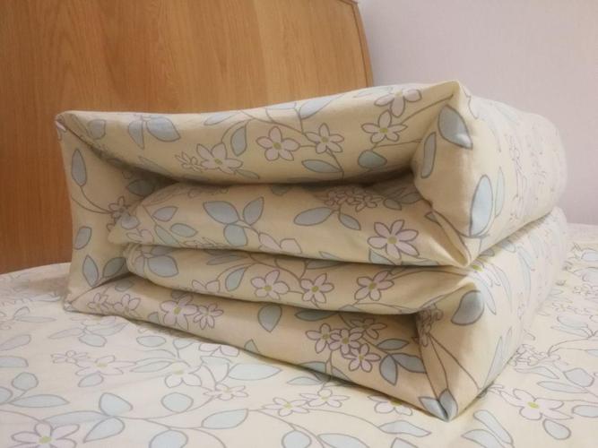 家用被子也能叠成豆腐块?军校学员远程打擂