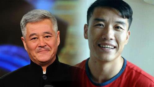 15年前,那个被赵本山开除的爱徒关小平,如今转行做直播,新建酒厂三层