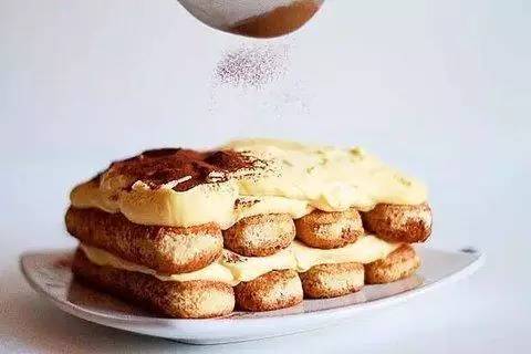  p>萨芭雍是意大利的一种甜品,是用 a target="_blank" href="/item