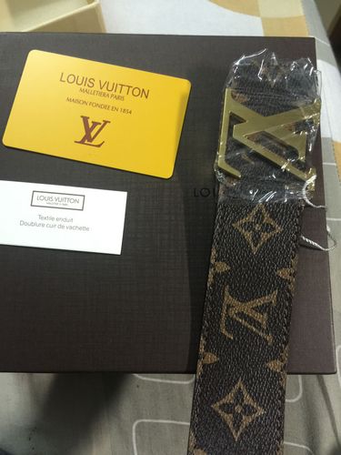 lv皮带请大家鉴别真假