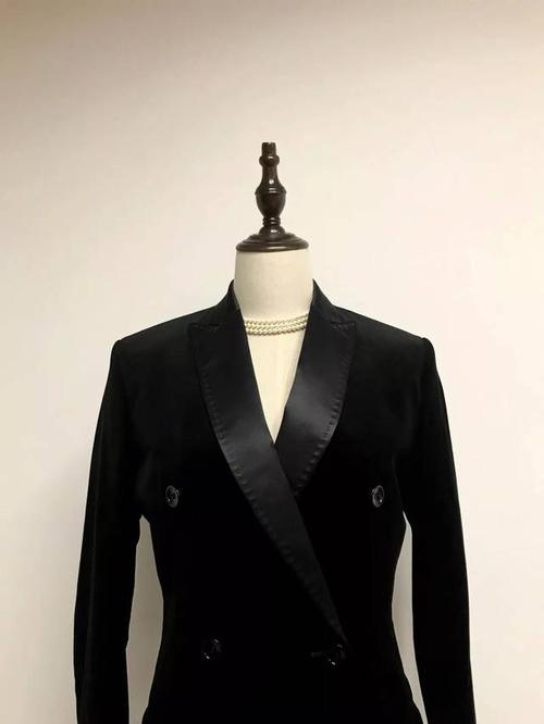 dolce & gabbana 黑丝绒燕尾服式长外套