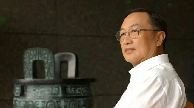 控股董事长的原中科院计算机所所长曾茂朝先生和他的妻子胡锡兰的名字