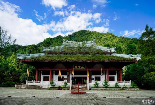 中国道教发源地 大邑鹤鸣山十大网赌景点先容
