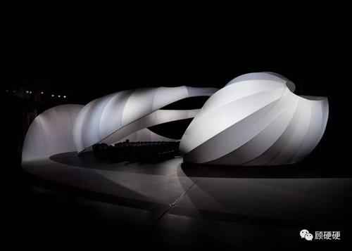 英国曼彻斯特巴赫室内乐演奏厅   扎哈·哈迪德(zaha