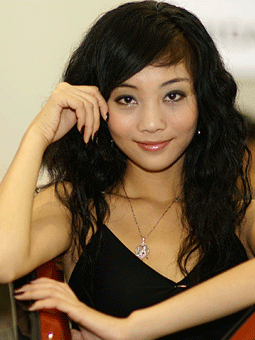 李雪珂:t型台上秀青春