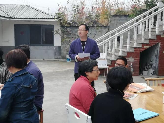 读经典学礼节 拜圣人立大志