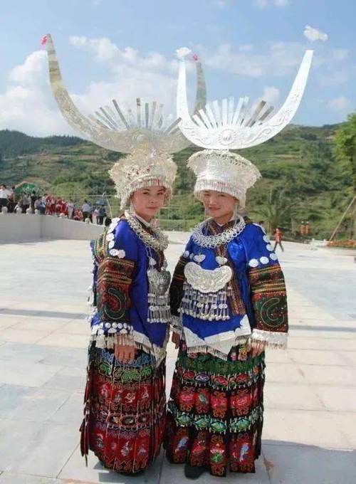 关注台江苗族服饰展演千人走秀歌舞大赛庆国庆