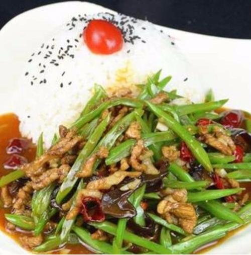 四季豆盖饭                            销量:0件
