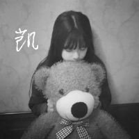 请帮我找两张qq头像,带字的,情侣的,一个带凯字,一个带琦字,拜托了