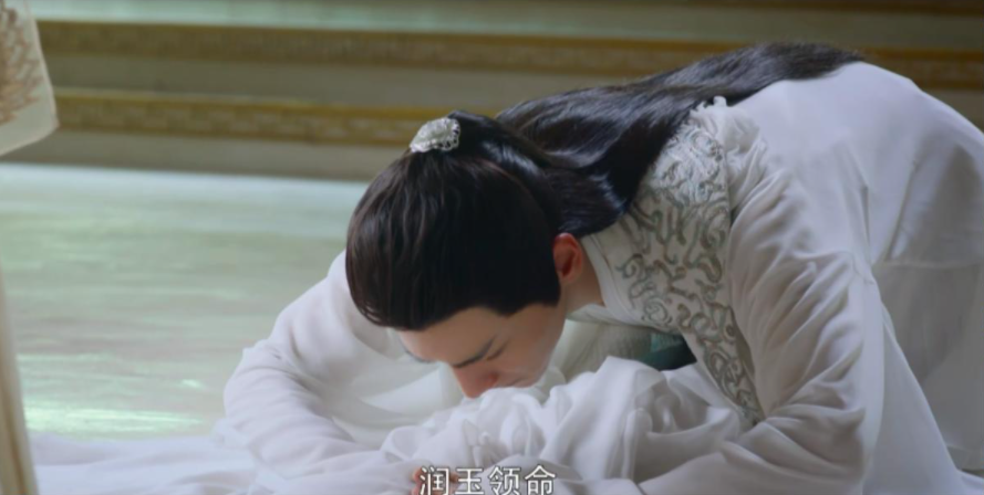 润玉也是太微的儿子,太微能为旭凤而死,为何却任由他受人欺凌?