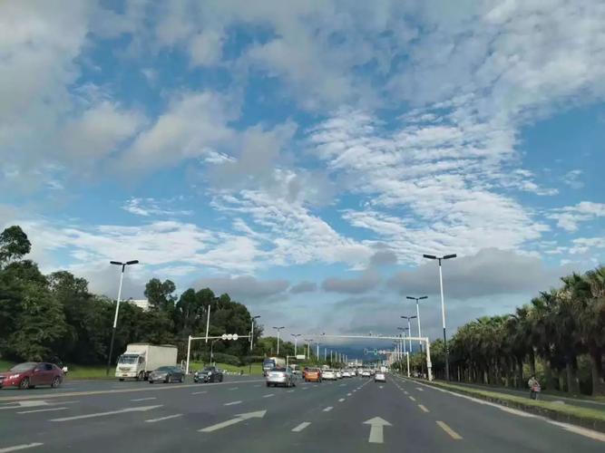 蓝天下的成都,晴空下的龙泉驿_龙泉街道