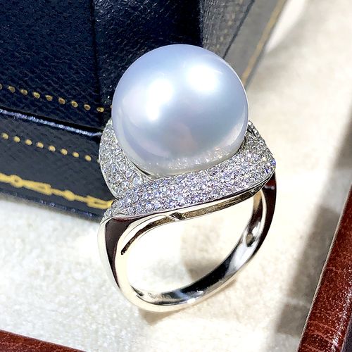 进口南洋澳白珍珠戒指女18k金镶嵌钻石款天然海水珍珠戒子指环