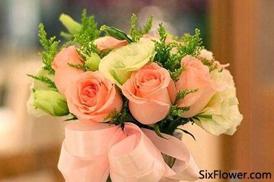 520给女朋友送什么花好