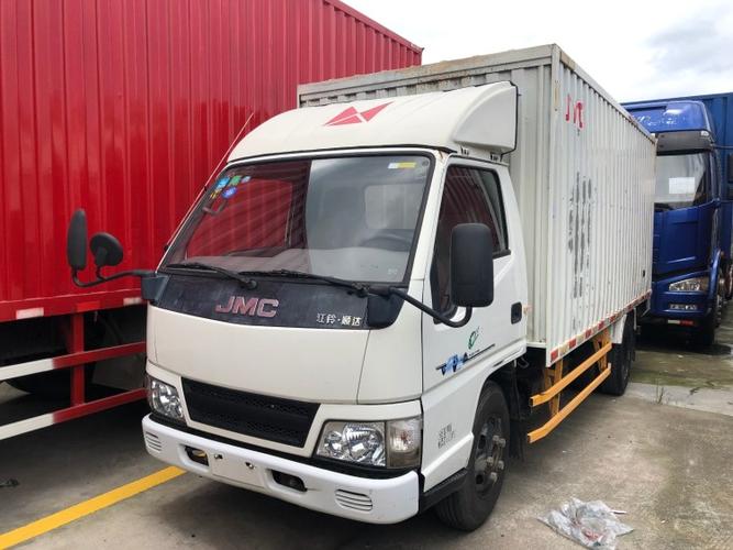 775t江铃厢式4.2米