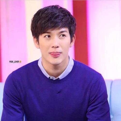 泰星push(推哥)大方承认整容 来华拍戏 互三夫妻恩爱至今