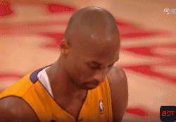 从科比罚篮的表情中, 我们看到了太多味道. "断了那又怎样?