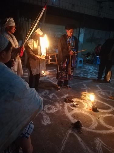 道士破狱中