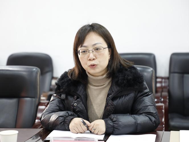 吉首市副市长田小雨一行来校推进校地合作工作