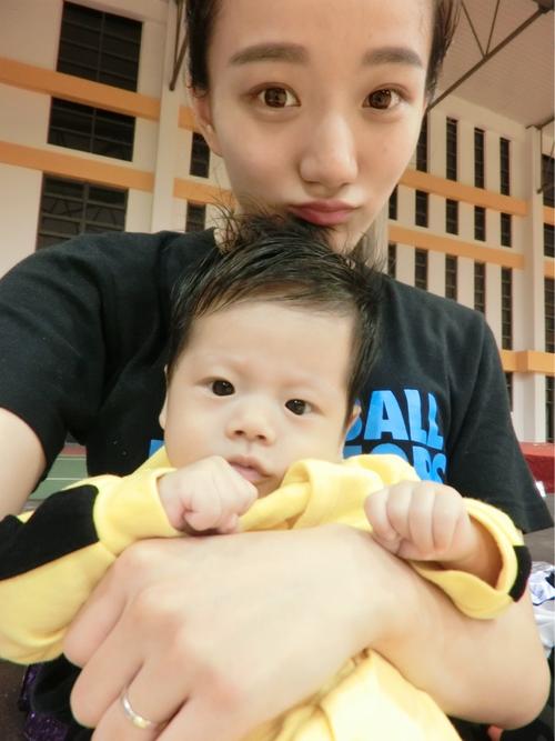 听说领个孩子老十岁,宝妈来爆照一下.从别人的眼光看一下多大.