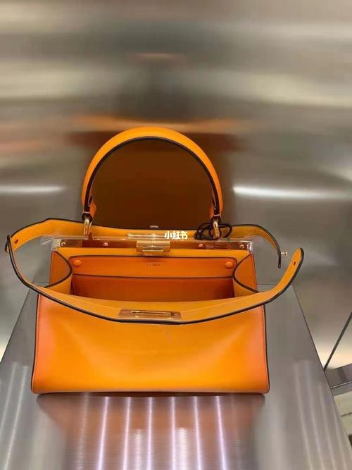 fendi peekaboo_fendi peekaboo_芬迪怎么样_fendi_时尚_箱包