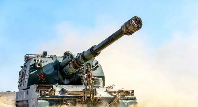 重型大炮在怒吼中国05式榴弹炮涂装亮眼土豪范儿十足