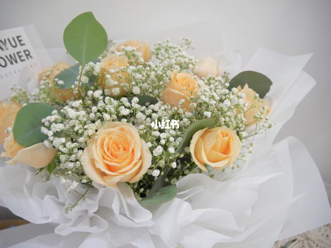 11支香槟玫瑰花束_香槟_玫瑰花束_花悦花艺攻略_花艺_花语_香槟玫瑰