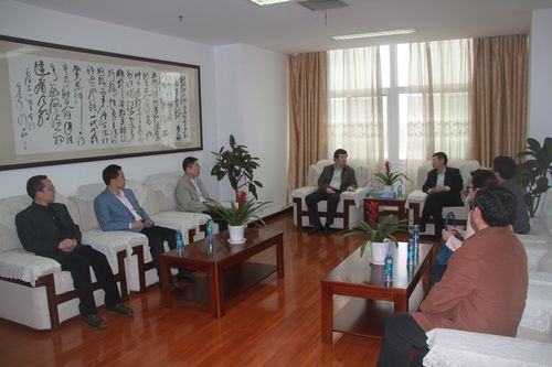 校领导胡永新,谢明勇会见我院校友孙国强